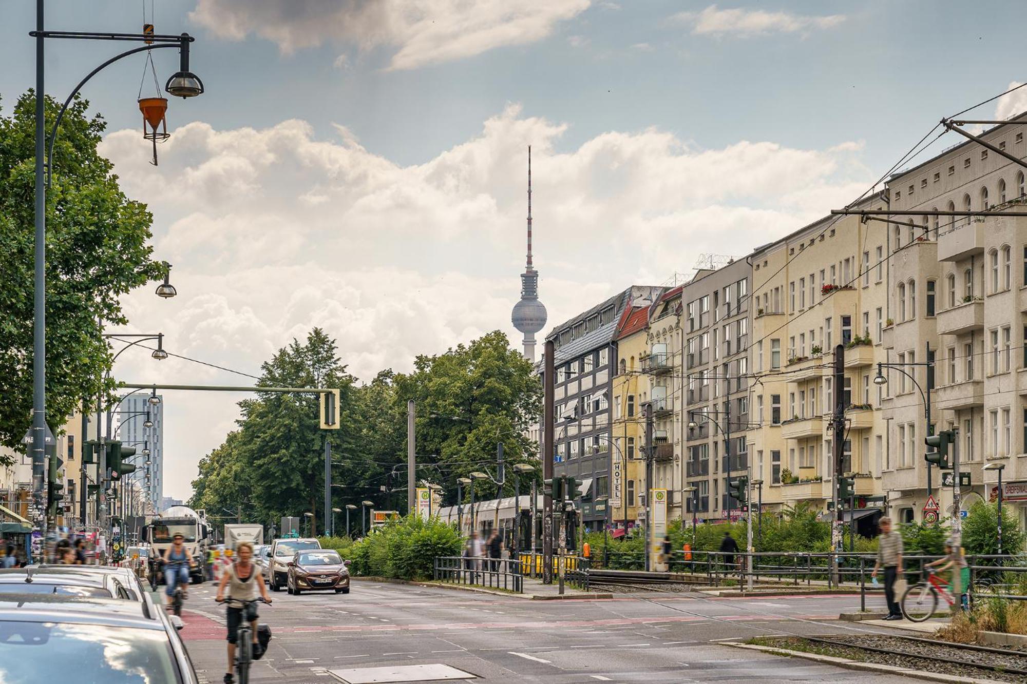 33 Abcd Alexanderplatz *